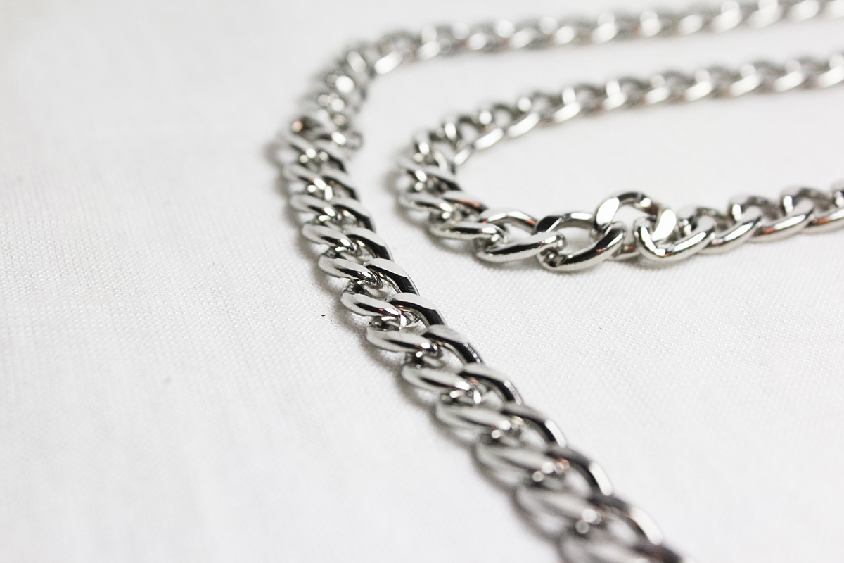 เข็มขัดสายโซ่หัวไข่มุก รูปดอกไม้สวยงาม