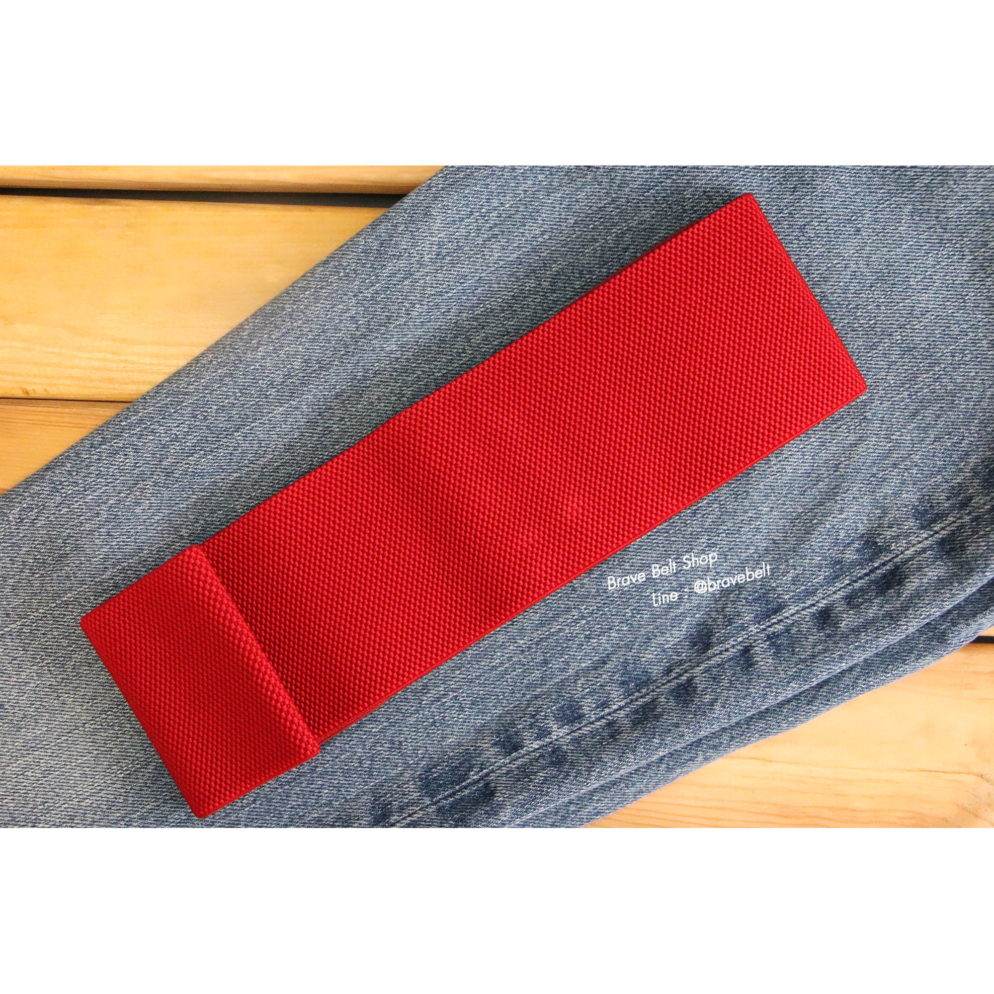 เข็มขัดยางยืดผู้หญิง สีแดงเส้นใหญ่