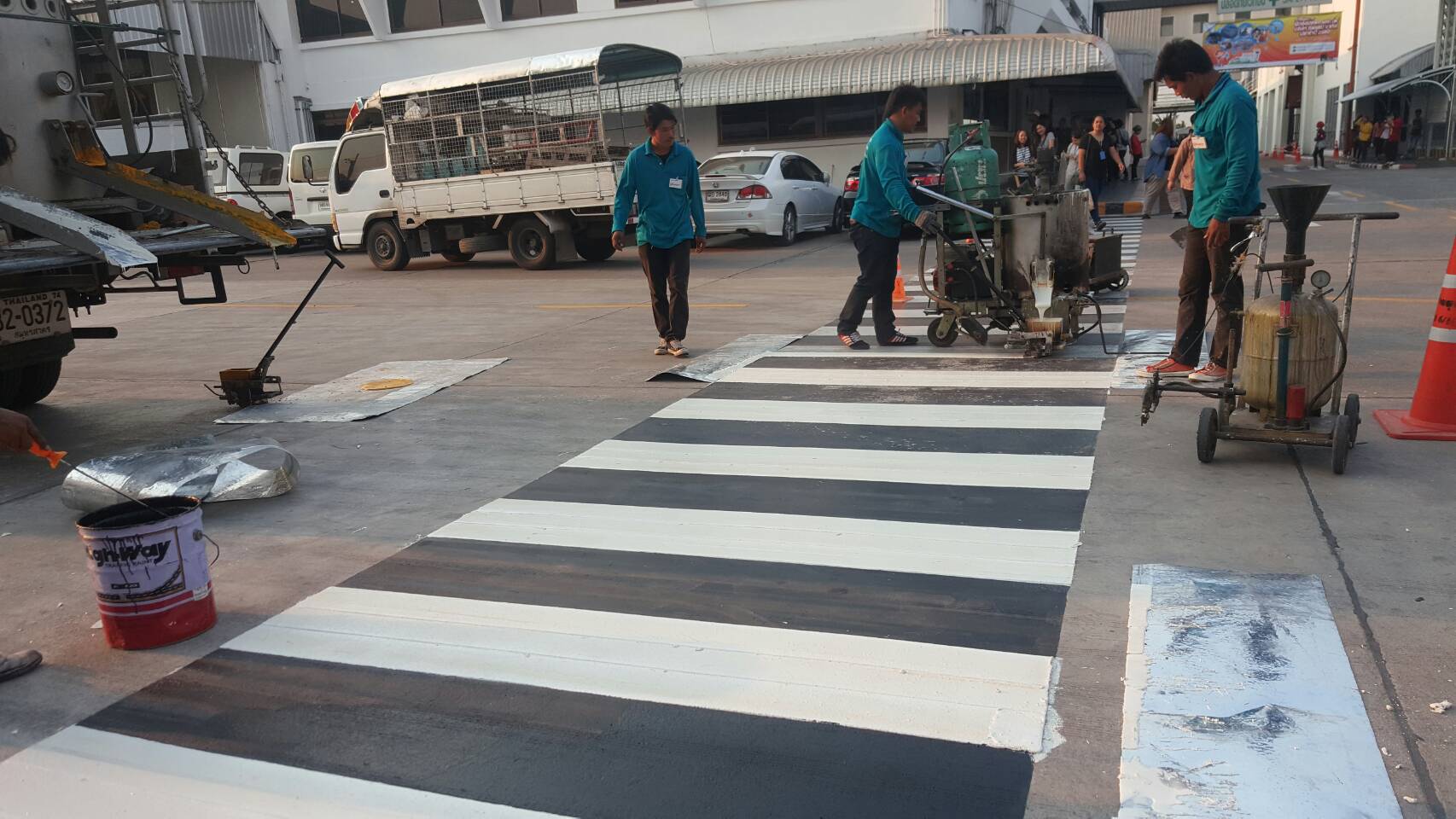 ทางม้าลายภายในโรงงาน