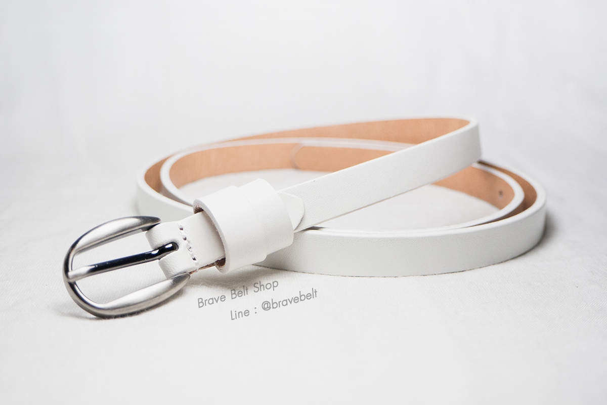 เข็มขัดหนังสีขาว เส้นเล็กหัวสีเงิน