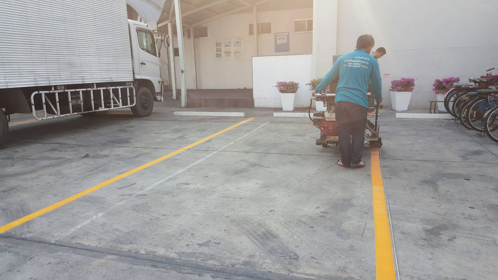 ทางม้าลายภายในโรงงาน