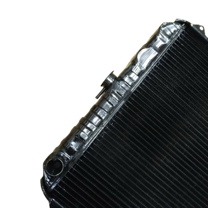 หม้อน้ำ TOYOTA LN40/RN40 รุ่นม้ากระโดด เกียรกระปุก (เหล็กทองแดงทั้งใบ) (O.E.M ประกัน 6เดือน)