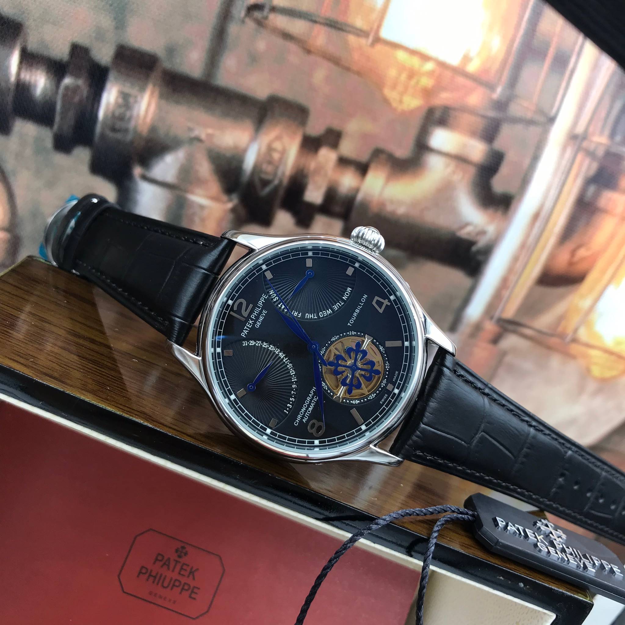 นาฬิกา Patek Philippe สีเงิน งานเกรด Top Mirror สายหนังดำ