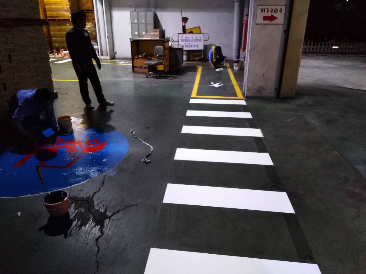 เส้นทางเดินภายในโรงงานราคาตีเส้นทางเดิน