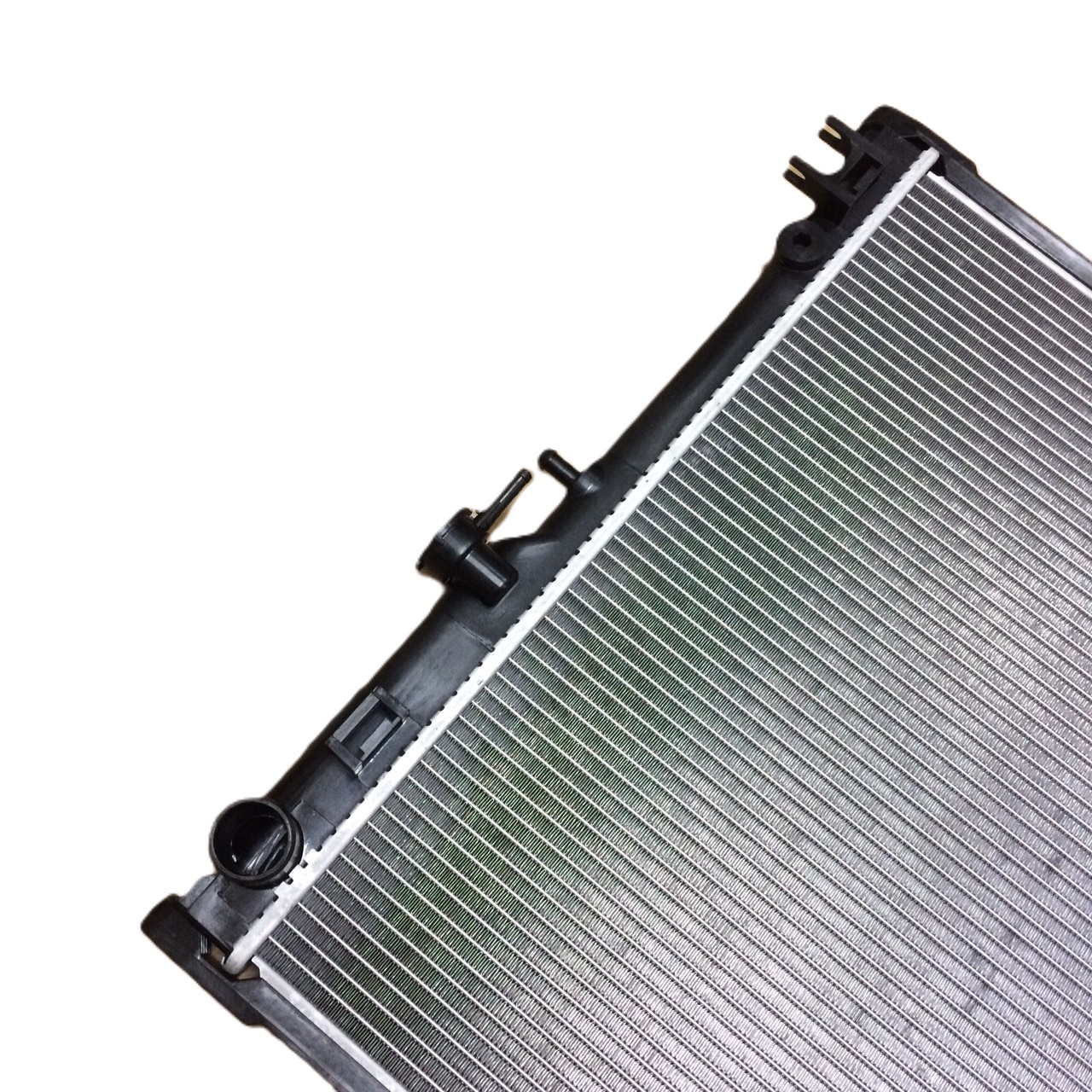 หม้อน้ำ ISUZU D-MAX(ดีแม็ก) เครื่อง2.5-3.0cc หนาพิเศษ 26มิล ปี2002-2011 เกียรกระปุก (O.E.M ประกัน 6เดือน) (DMX02-PA26)