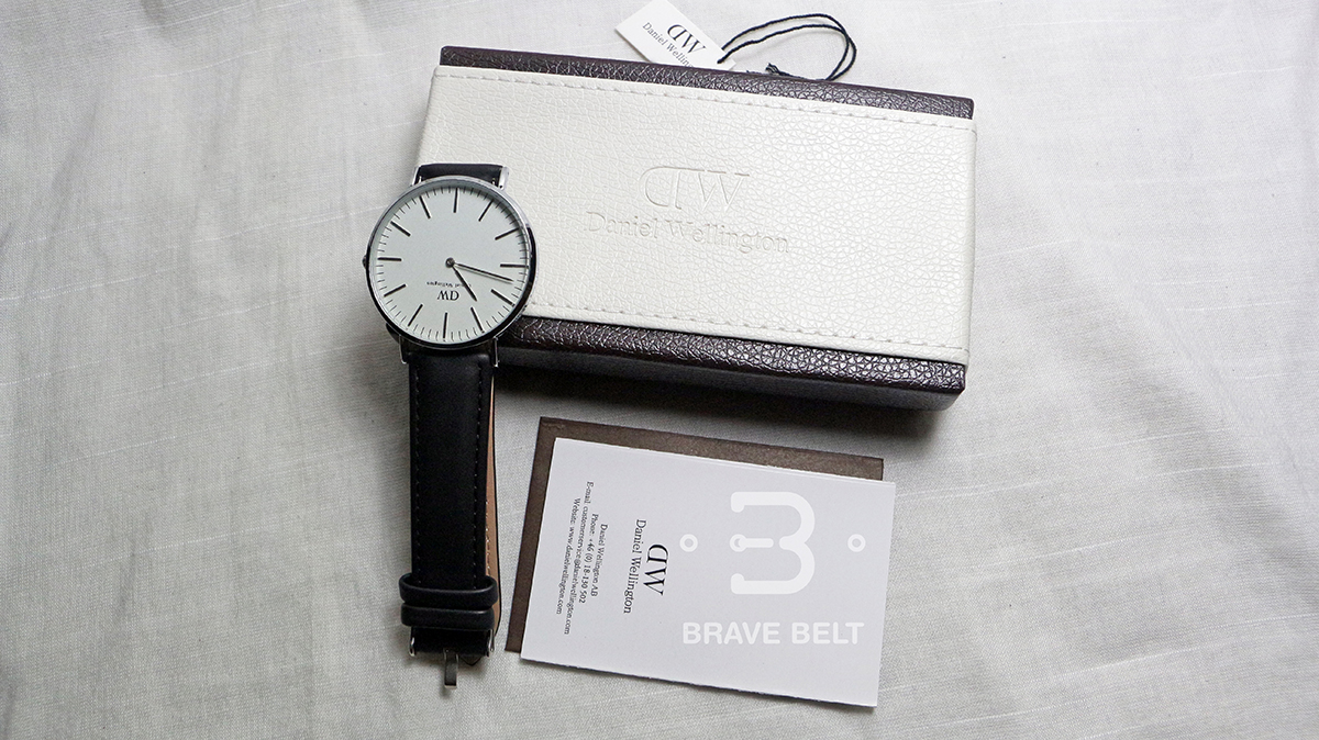 นาฬิกาวินเทจ Daniel Wellington Classic สายหนังสีดำ เกรดพรีเมี่ยม ขอบเงิน