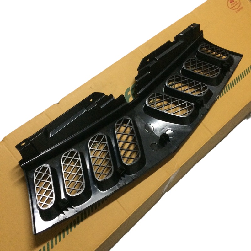 หน้ากระจัง MITSUBISHI TRITON(ไทรทัน) โฉมแรก รุ่นตอนเดียว สีดำ ไม่มีโลโก้ ปี2005-2008 (รหัส:TRITON'05 ดำSC)