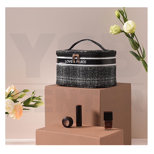 กระเป๋าใส่เครื่องสำอาง กระเป๋าถือ แฟชั่น จุของได้เยอะ การตัดเย็บดีมาก