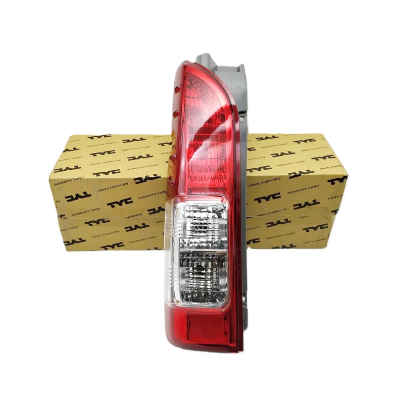 ไฟท้าย TOYOTA VENTURY(เวนจูรี่) พร้อมขั้วไฟ โฉมปี2014-2018 (งานแท้ TYC) -ราคาต่อดวง-