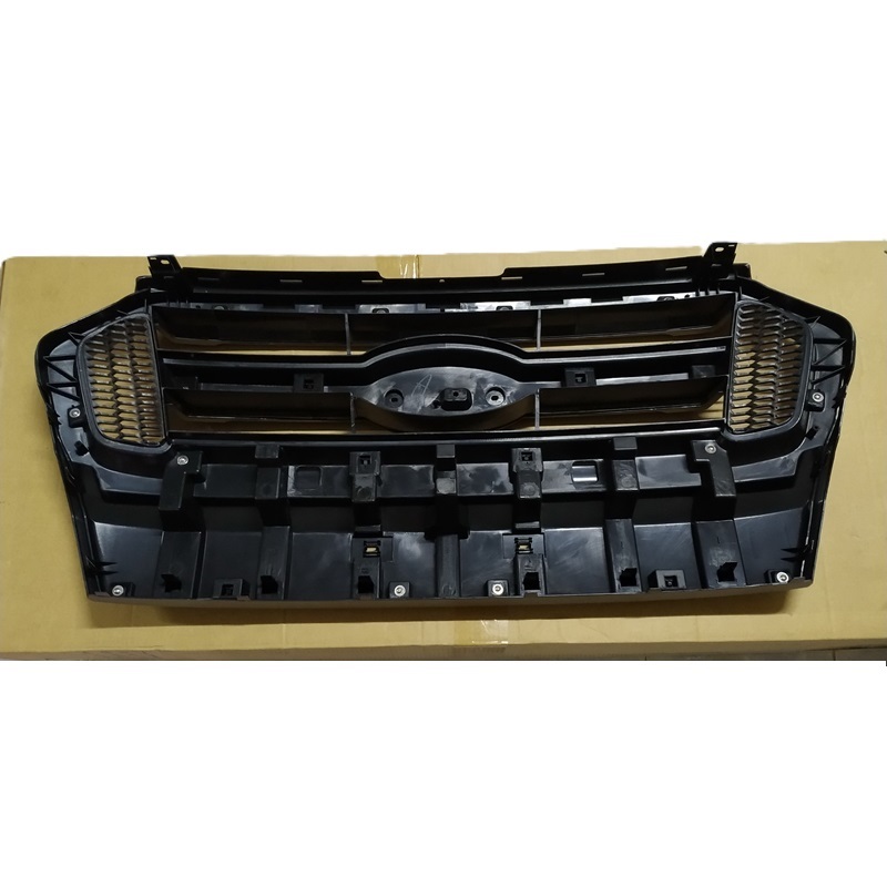 หน้ากระจัง FORD RANGER(ฟอร์ด เรนเจอร์) T6/XLT/WILDTRAK สีดำ(งานดิบ) ไม่มีโลโก้ ปี2015-2018 (รหัส:RANGER15 ดำ)