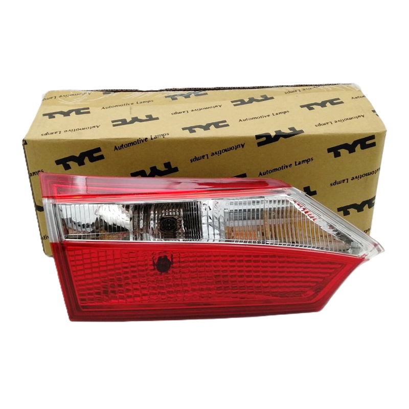 ทับทิมไฟท้าย/ทับทิมฝาท้าย TOYOTA ALTIS(อัลติส) รุ่นไม่มี LED(หลอดเสียบ) ปี2014-2016 (งานแท้ TYC) -ราคาต่อดวง-