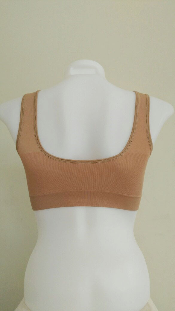 ยกทรง สปอร์ตบรา ไร้ตะขอ ชุดชั้นในสวมสบาย หลังยู U สีเนื้อ S/M/L