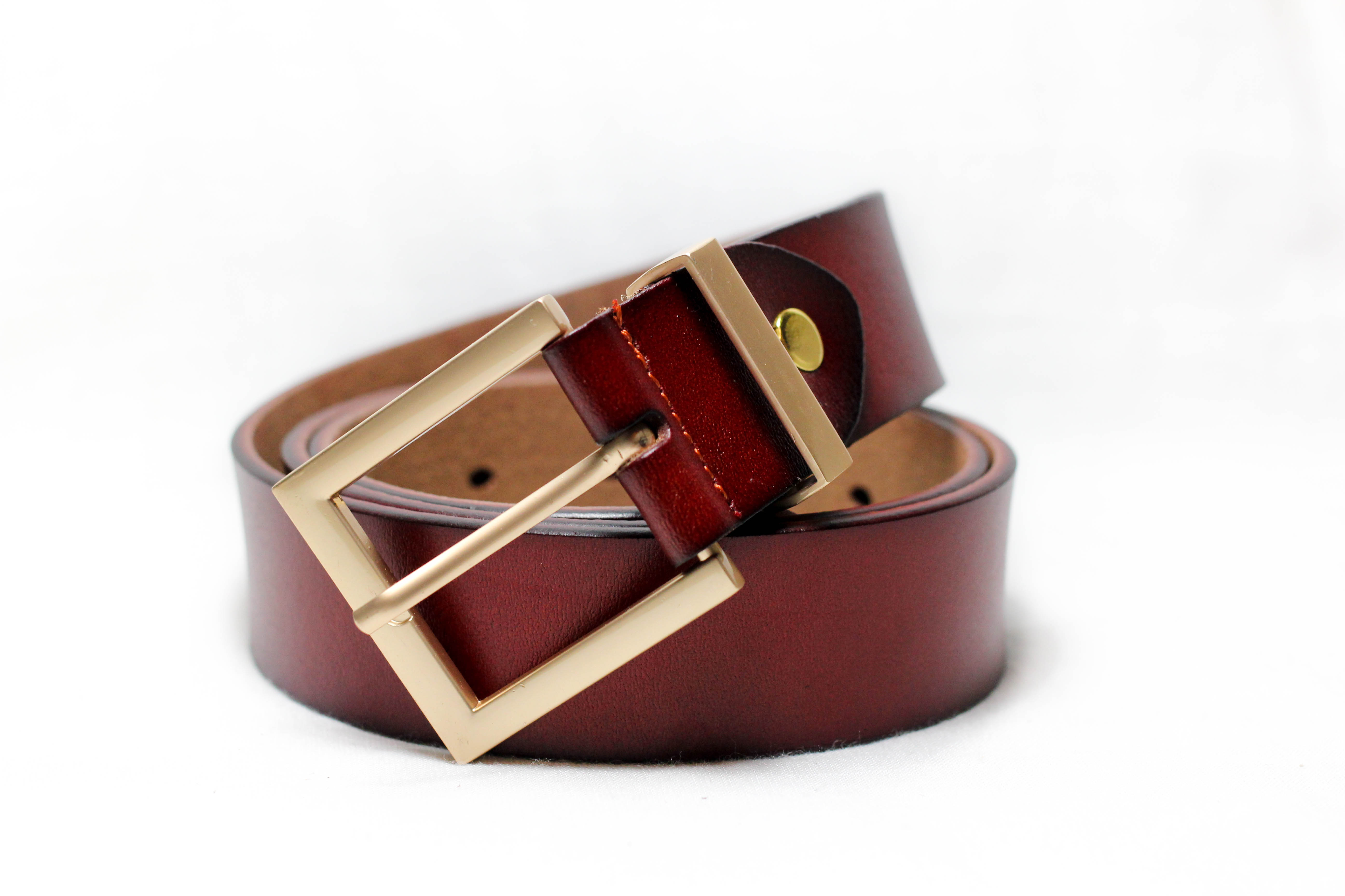 เข็มขัดหนังแท้ผู้ชาย หัวเหล็กเหลี่ยมเท่ สูง 1.2 นิ้ว