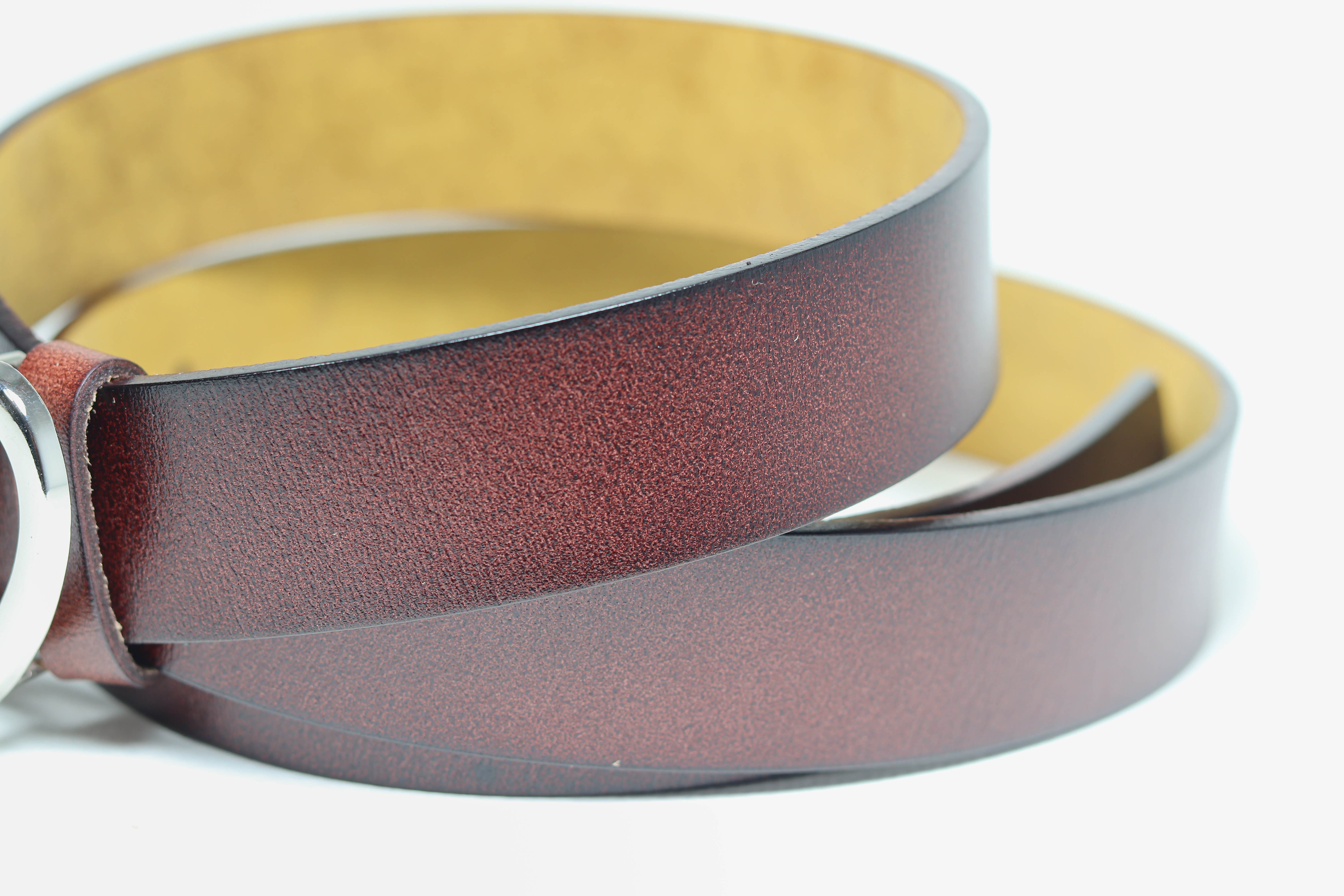 เข็มขัดหนังแท้แฟชั่น หัวเข็มขัดรูปหัวใจน่ารักมาก