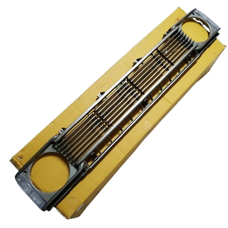 หน้ากระจัง TOYOTA LN30/RN30 รุ่นไฟกลม พร้อมขอบไฟ ครบชุด สีเทา(ตามรูป) ไม่มีโลโก้ ปี1978-1983 (รหัส:RN30+ขอบคู่)