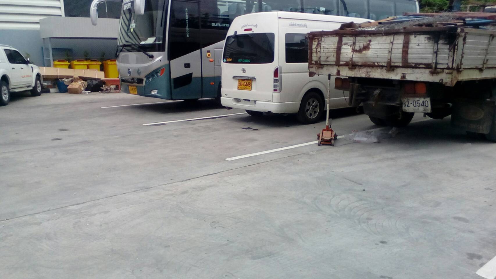 ตีเส้นจราจรสมุทรสาคร กาญจนบุรี ราชบุรี นครปฐม เส้นจราจรภายในโรงงาน