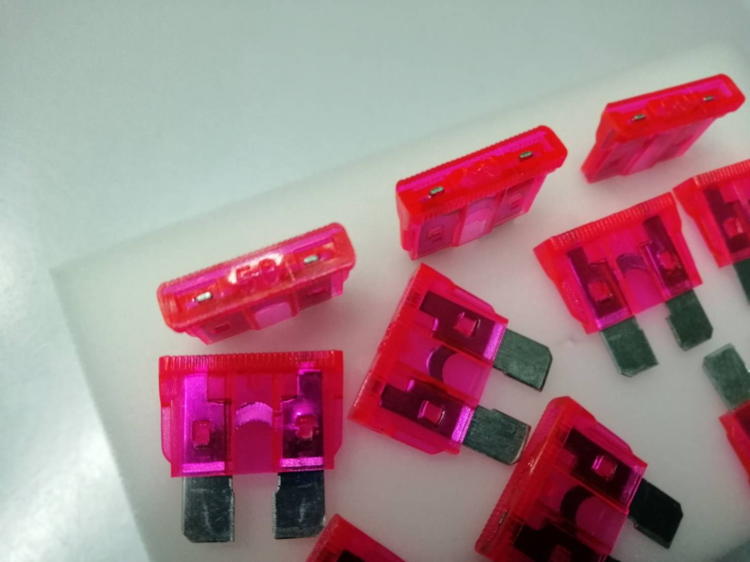 ฟิวส์สแตนดาส ฟิวส์เสียบ 50 แอมป์ สีเขียวชมภู Standard Type DC 9-32V. ตัวละ