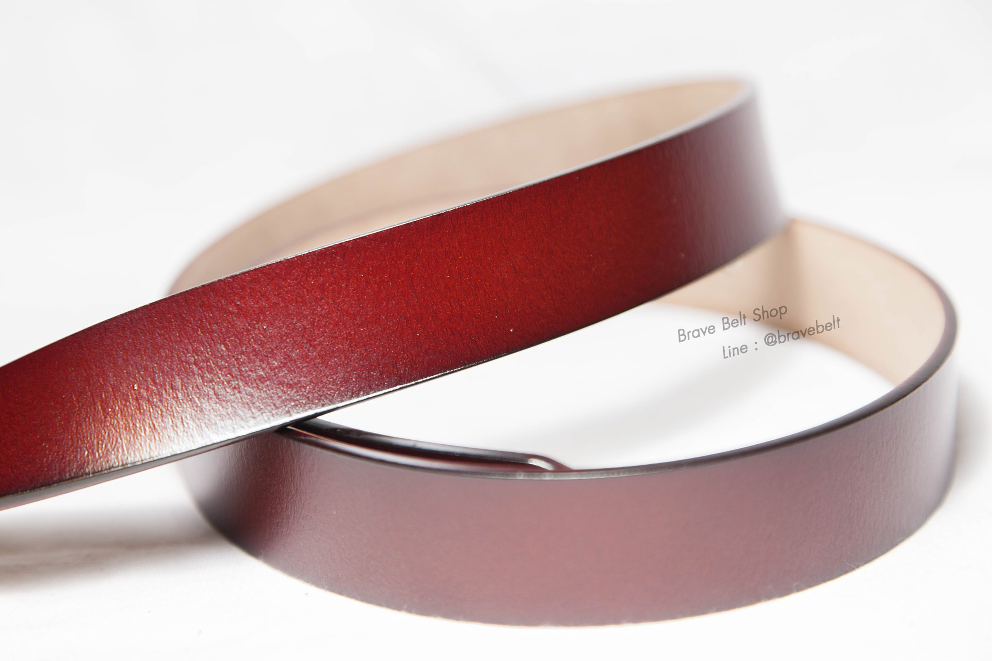 เข็มขัดหนังแท้สีน้ำตาล หัวสีทองสวย