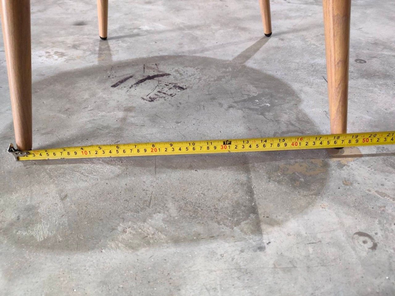 เก้าอี้เบาะผ้าเสริมฟองน้ำ โมเดิร์น รับแขก ขาโลหะหุ้มลายไม้ แข็งแรง ที่นั่งกว้าง นั่งสบาย YL197 - YL198