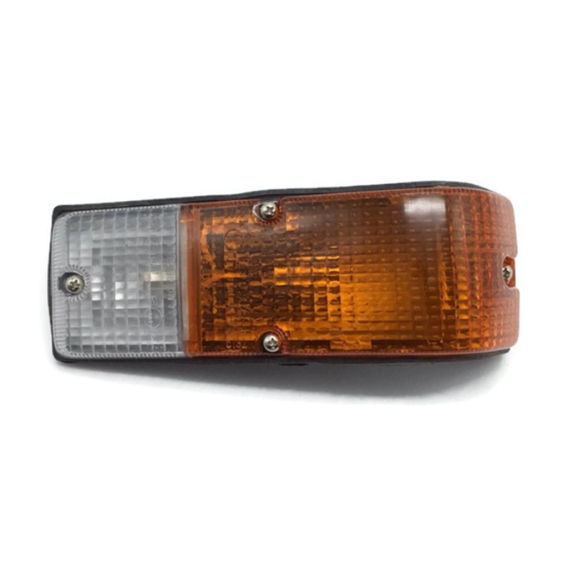 ไฟมุม TOYOTA DYNA(ไดน่า) BU20 ปี1982 ขึ้นไป (ซ้าย-ขวาใช้เหมือนกัน) -ราคาต่อดวง-