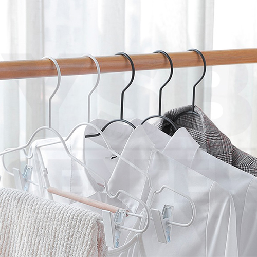 ไม้แขวน พร้อมตัวหนีบ ไม่เป็นรอย ไม่เป็นสนิม แพค 5 ชิ้น