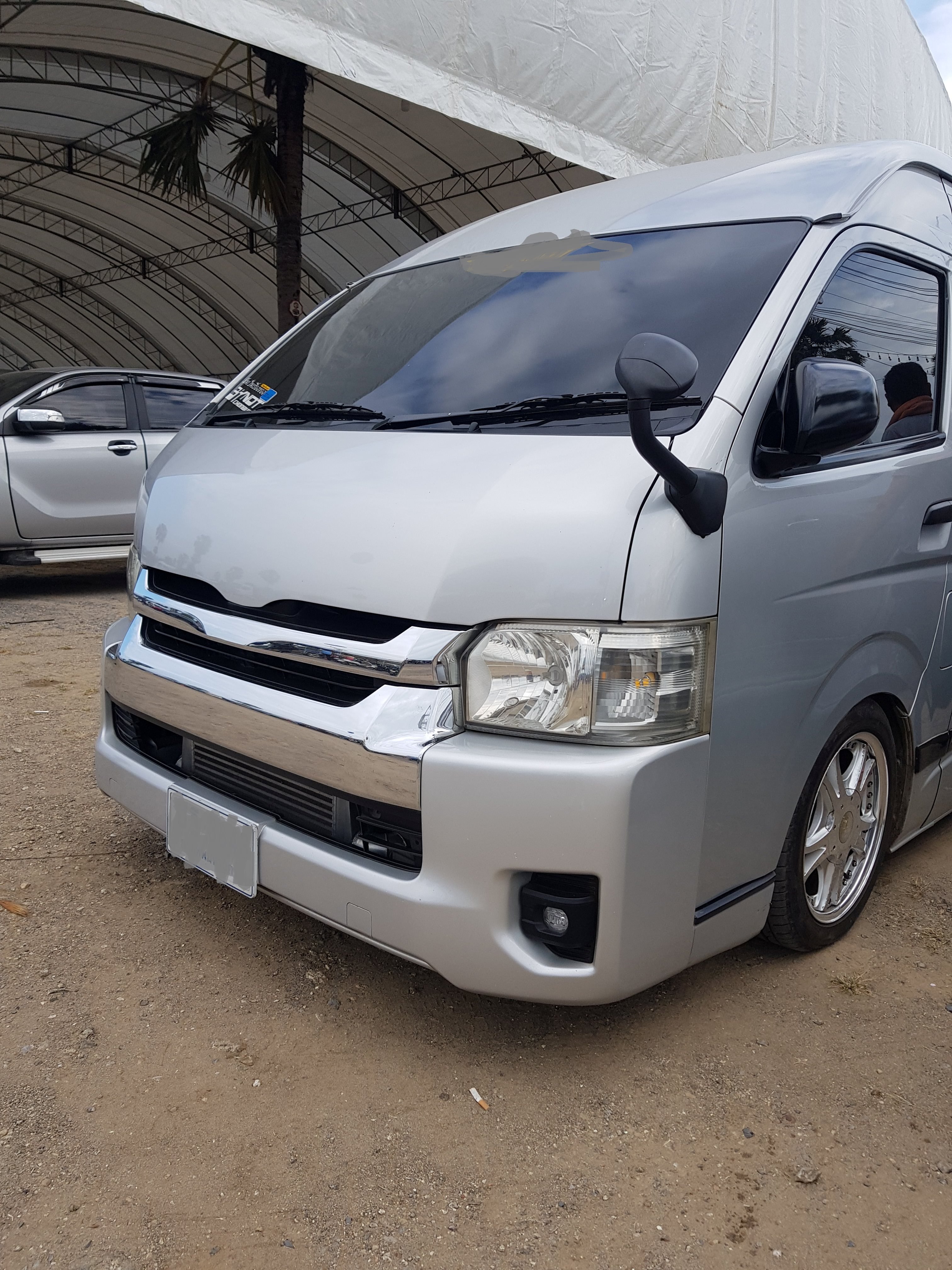 ไฟตัดหมอก TOYOTA HIACE COMMUTER 2014 2015 2016 2018 GEN 6 โคมเหลือง ขั้ว H8 สปอร์ตไลท์ รถตู้