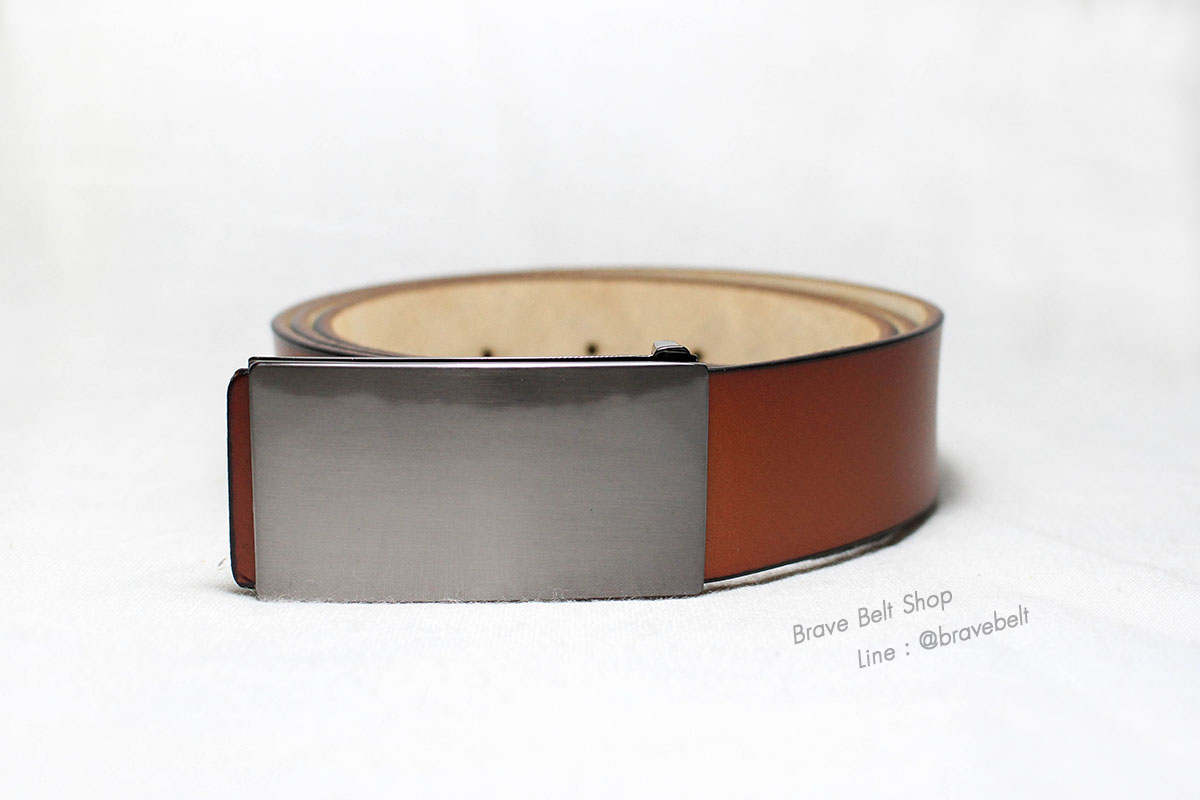 เข็มขัดหนังผู้ชายทรงเรียบ สายหนังแท้สีน้ำตาล