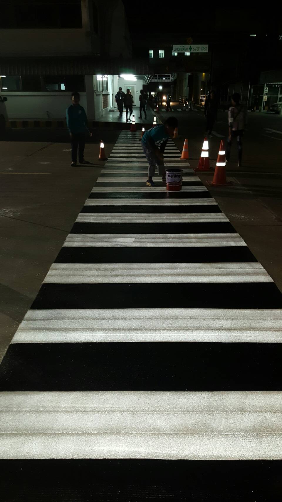 ทางม้าลายภายในโรงงาน