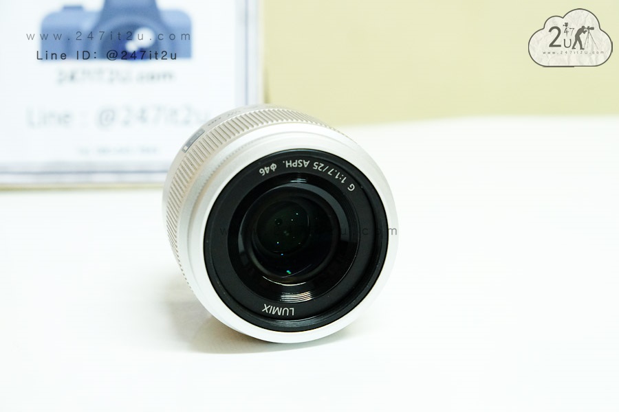 เลนส์ Lumix 25mm f1.7 สีเงิน