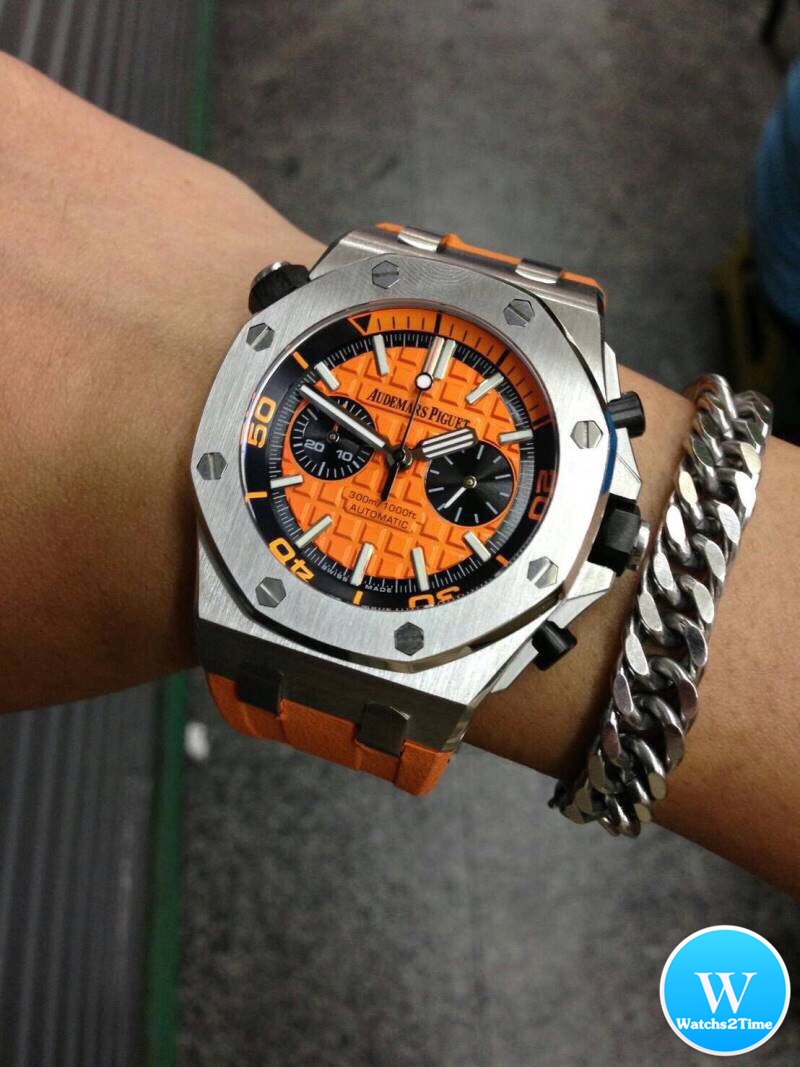 นาฬิกา Audemars Piguet Royal Oak Offshore Diver Chronograpp สีเงิน สายยางสีส้ม