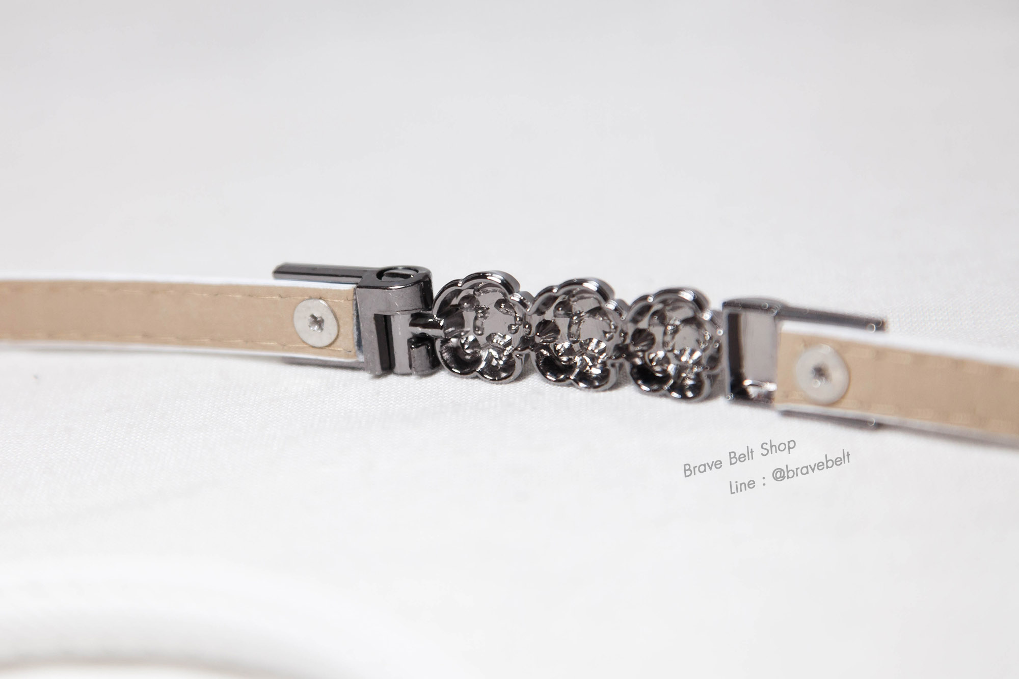 เข็มชัดรูปกุหลาบแบบปรับสายได้