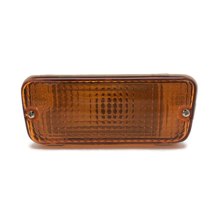 ไฟในกันชน TOYOTA LN30/RN30 พร้อมขั้ว+หลอดไฟ ครบชุด (งานO.E.M เทียบห้าง) -ราคาต่อดวง-