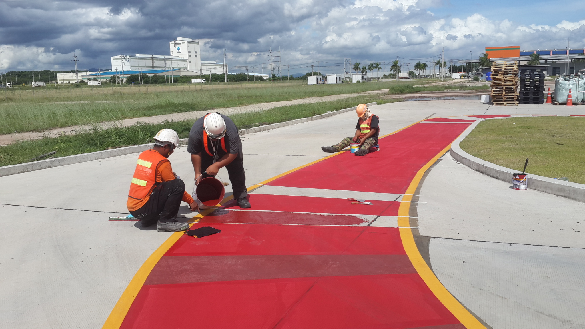 เส้นทางเดินภายในโรงงานราคาตีเส้นทางเดิน