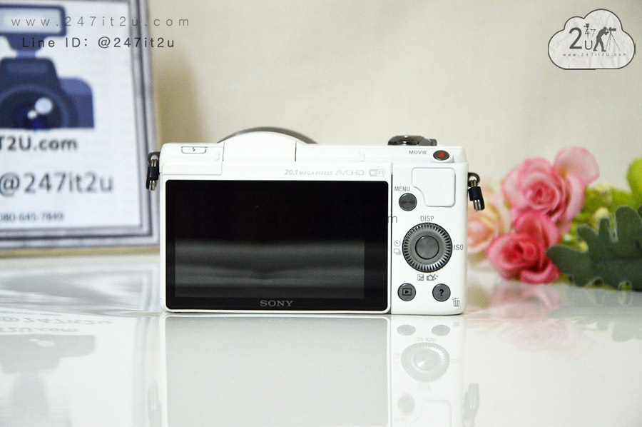 Sony A5000 พร้อมเลนส์ 16-50mm สีขาว อุปกรณ์ยกกล่อง