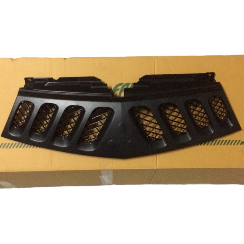 หน้ากระจัง MITSUBISHI TRITON(ไทรทัน) โฉมแรก รุ่นตอนเดียว สีดำ ไม่มีโลโก้ ปี2005-2008 (รหัส:TRITON'05 ดำSC)