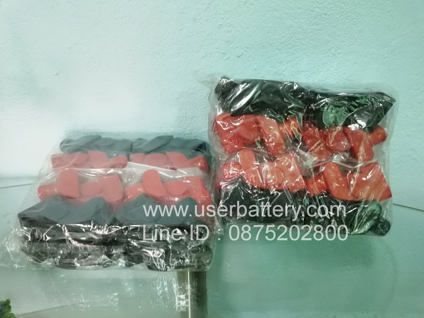 ยางหุ้มขั้วแบตเตอรี่ เนื้อ PVC แดงดำ 12 คู่ ( 1 โหล )