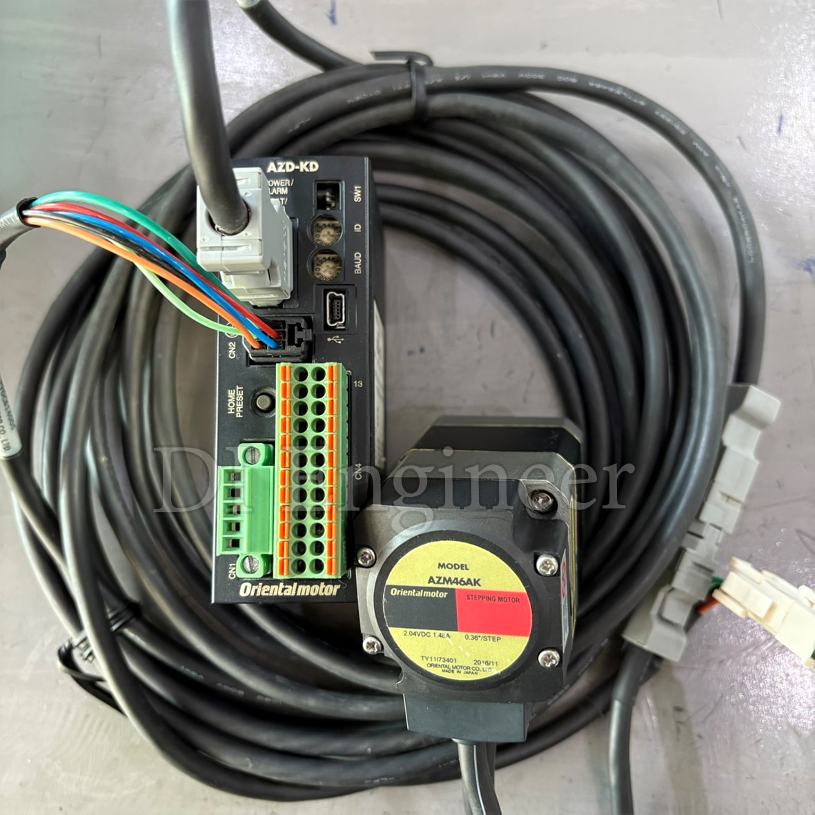 ORIENTAL Stepping Motor AZM46AK Driver AZD-KD (Secondhand)