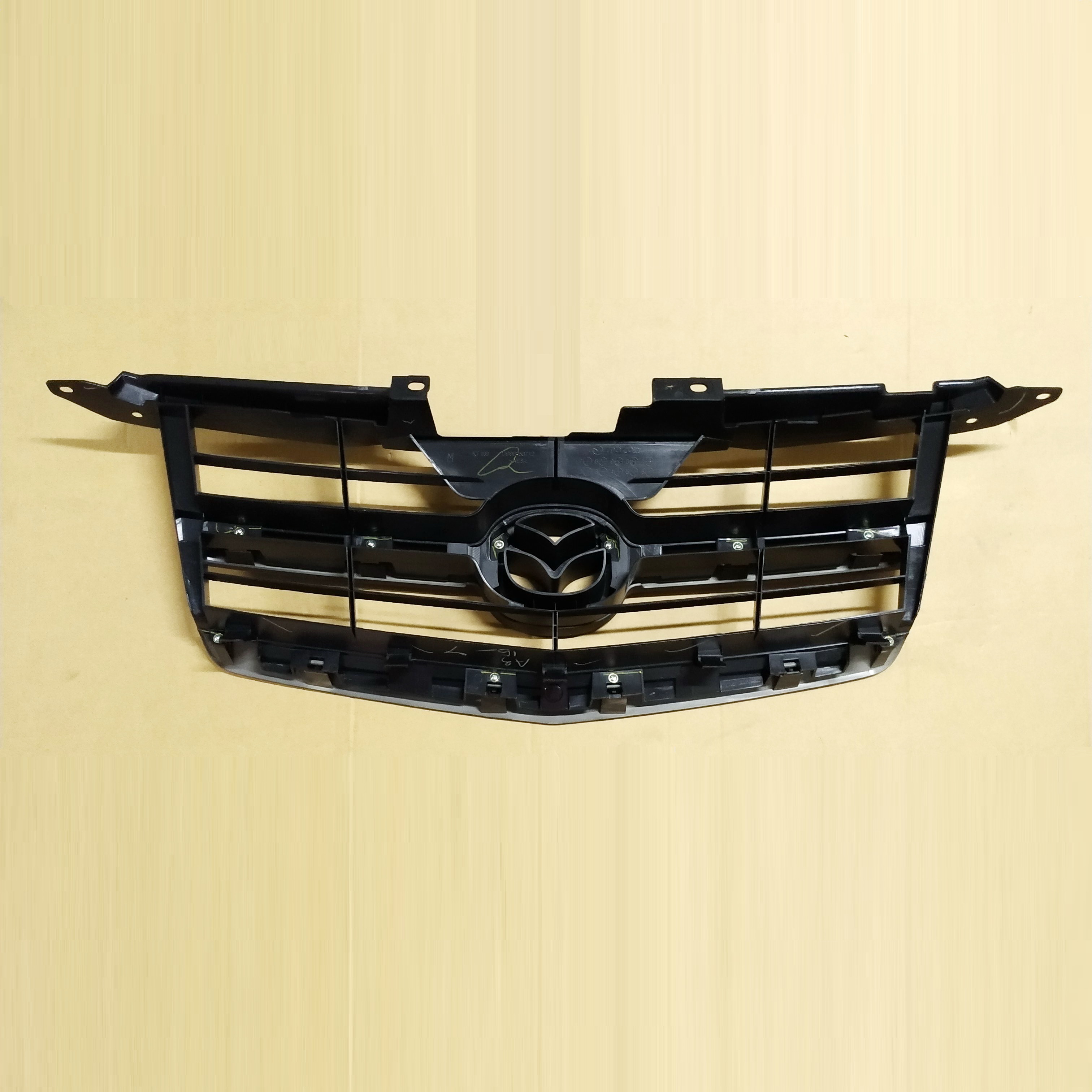 -แท้ศูนย์- หน้ากระจัง MAZDA BT50(บีที50) โฉมที่2 สีดำ(งานไม่ทำสี) พร้อมโลโก้ ปี2008-2011