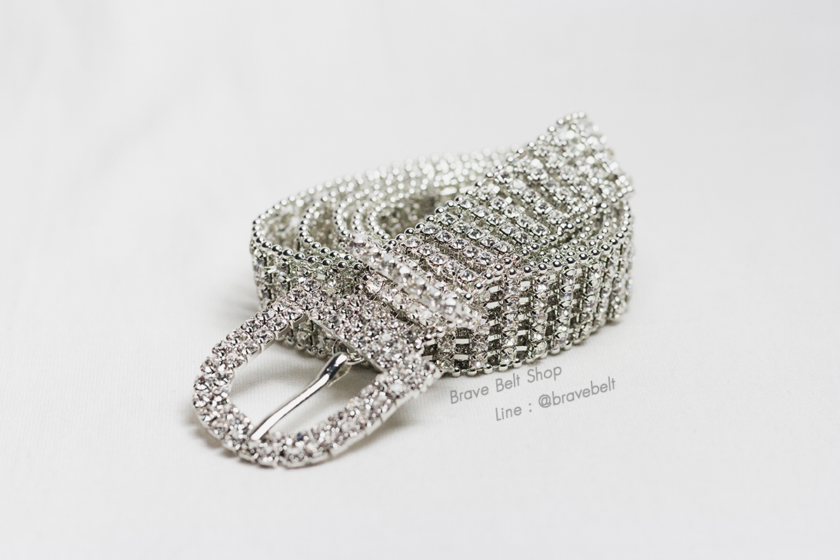 เข็มขัดสายเพชรเส้นใหญ่ สวยและหรูเวอร์