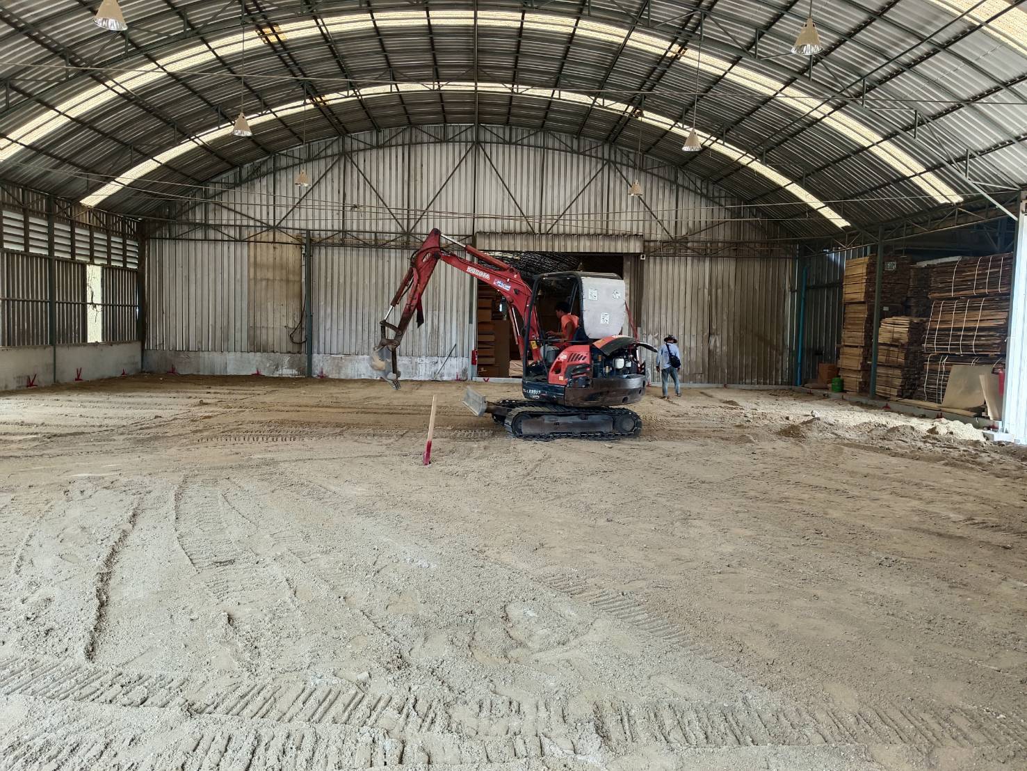 หน้างานซอยแลนด์24 บางนา เทพื้นโรงงาน