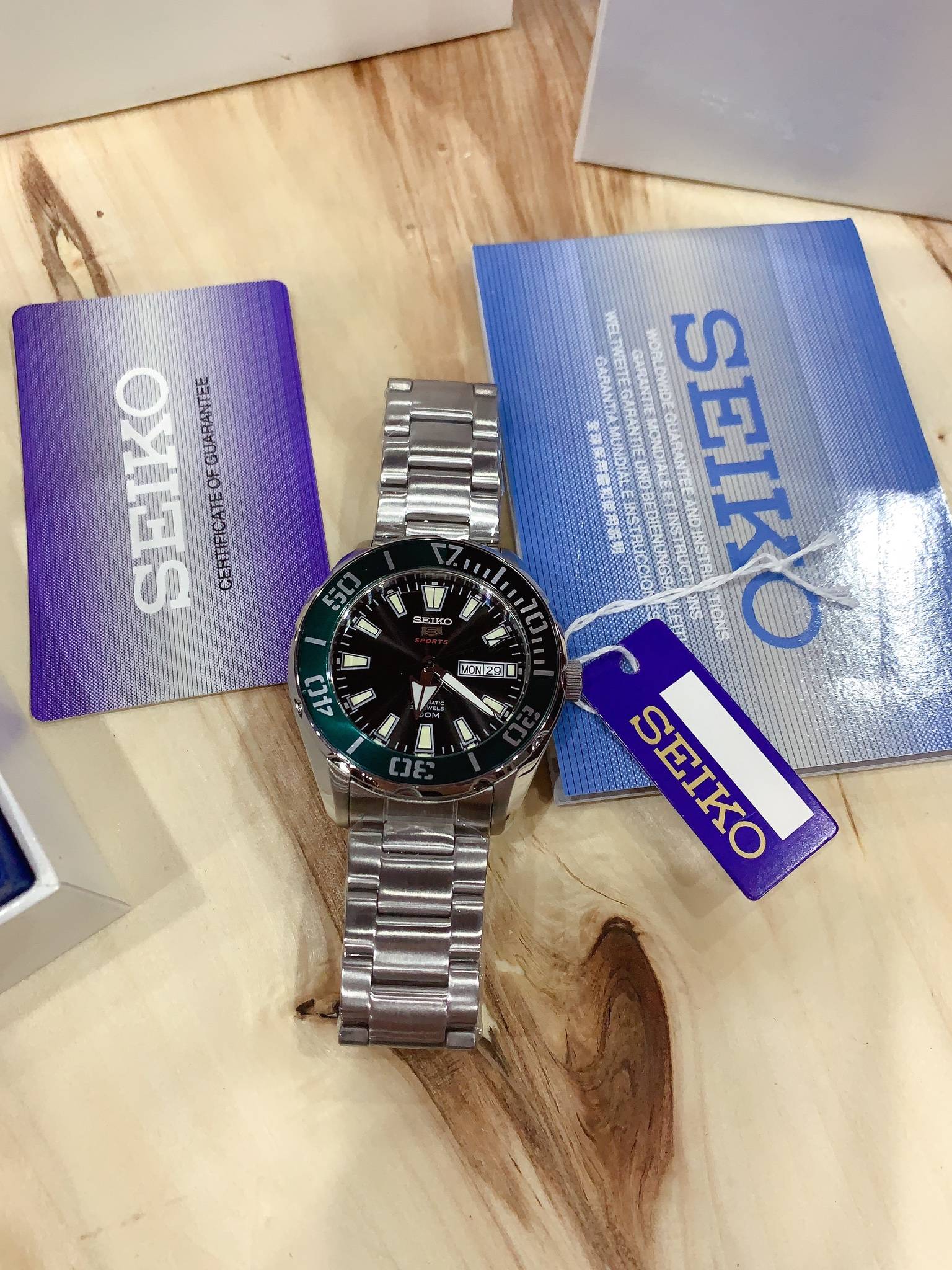 นาฬิกา Seiko 5 Sport Automatic รุ่น SRPC53J1 Mirror Swiss หน้าปัดดำ