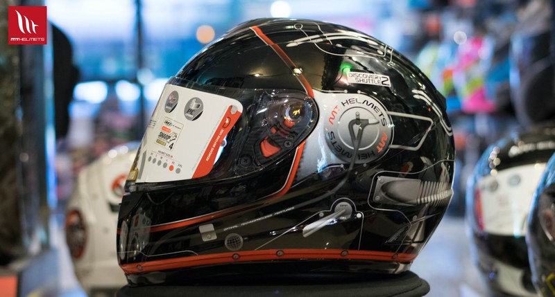 MT Thunder Stratosphere Gloss Black