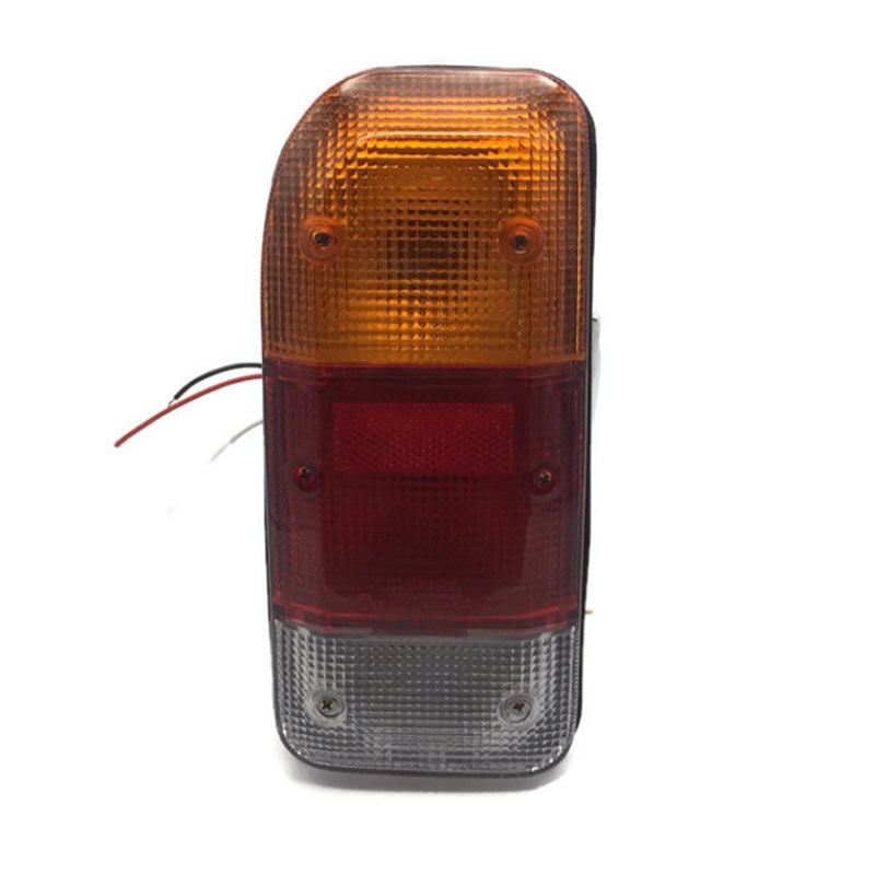 ไฟท้าย MAZDA FAMILIA(แฟมิลี่) M1300/M1400 รุ่นตอนเดียว พร้อมสายไฟ+หลอด (งาน O.E.M เทียบห้าง) -ราคาต่อดวง-