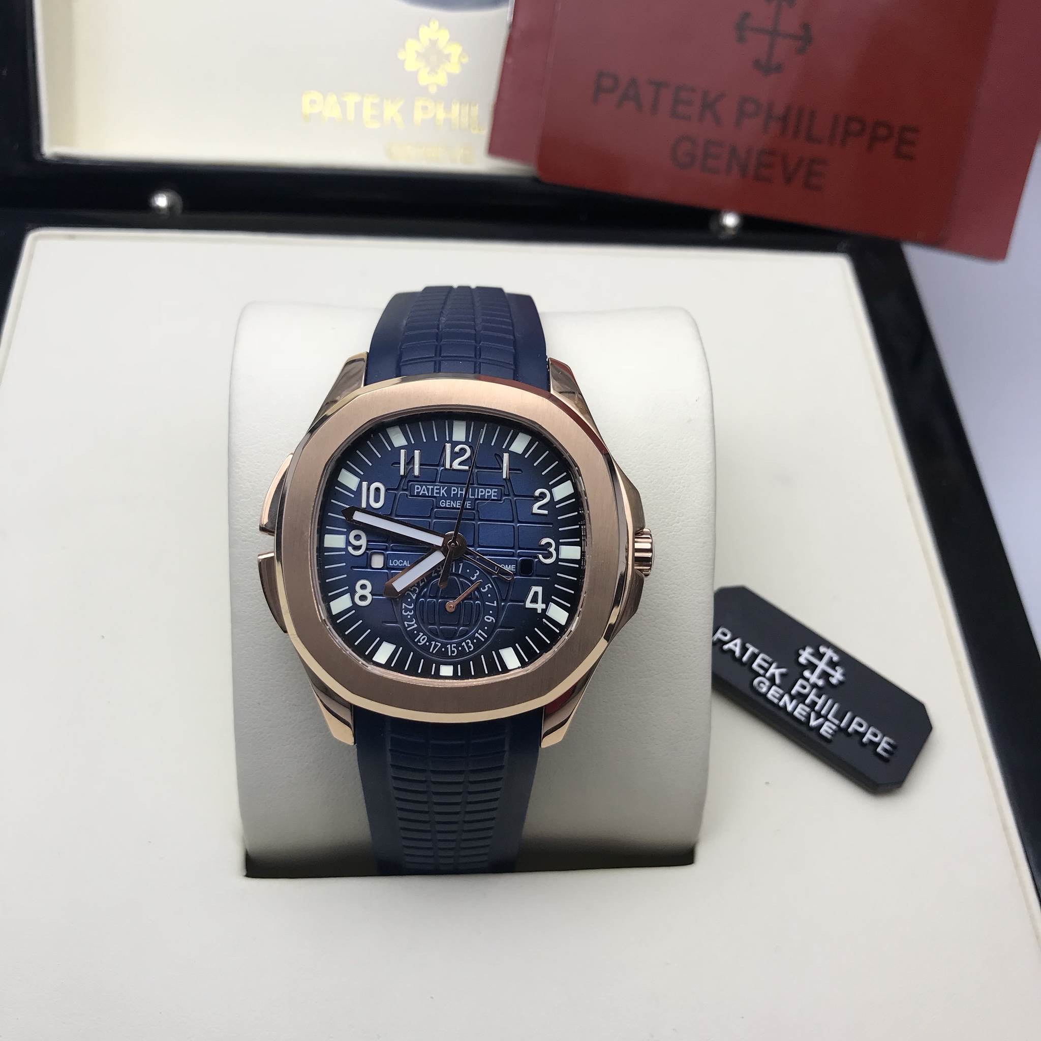 นาฬิกา Patek Philippe Aquanaut Travel Time Reference 5164R