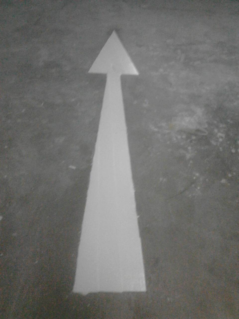 ตีเส้นช่องจอดรถภายในคอนโด กทม