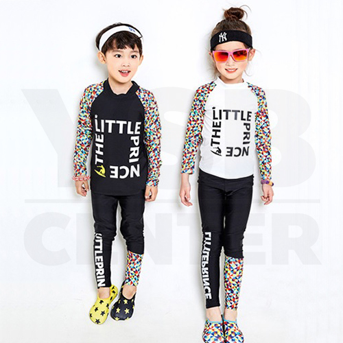 CASSA Set ชุดว่ายน้ำ ชาย หญิง ชุดว่ายน้ำเด็กแขนยาว ขายาว (สีดำลายกราฟิก) สำหรับเด็กสูง