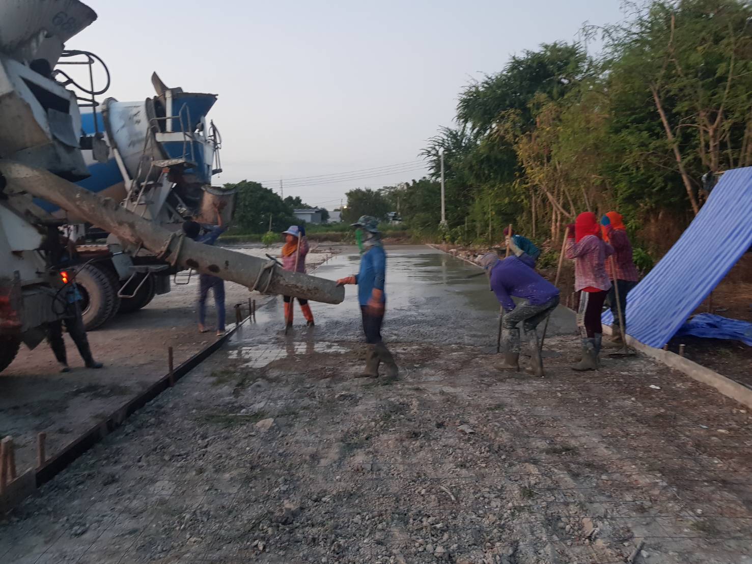 งานลาดกะบัง 2,000 ตรม