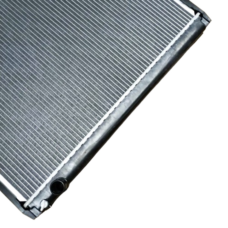 หม้อน้ำ FORD RANGER T6-XLT 2.5cc เบนซิน (3ท่อ) ปี2012-2016 เกียรกระปุก (O.E.M ประกัน 6เดือน)