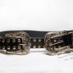 เข็มขัดวินเทจสวยๆ ด้านหน้าเป็นหมุดเท่ๆ