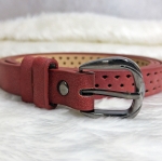 เข็มขัดแฟชั่นผู้หญิง หนังด้านมีลายฉะลุ หัวเหล็กสวย